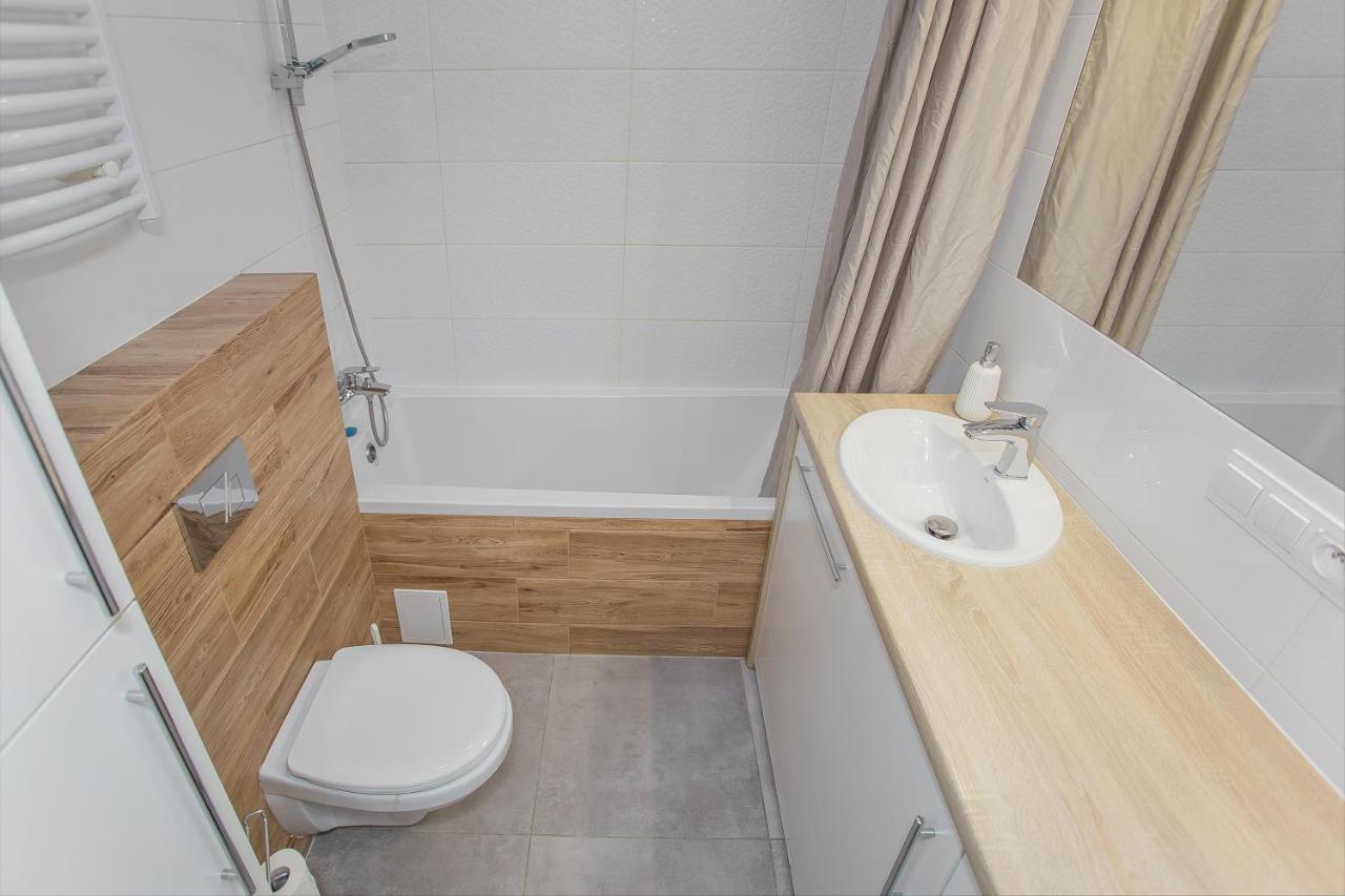 ביאליסטוק Urban Jungle Apartment In The City Center מראה חיצוני תמונה